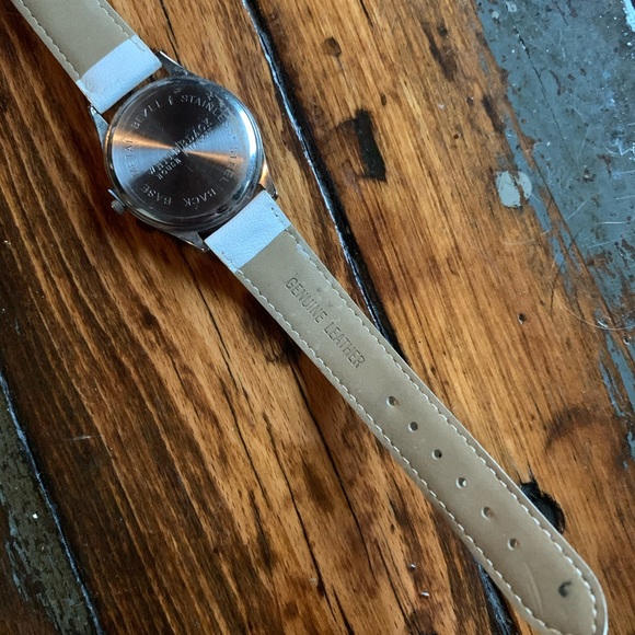 WHBM | Quartz Rhinestone White Leather Watch - Picture 4 of 5